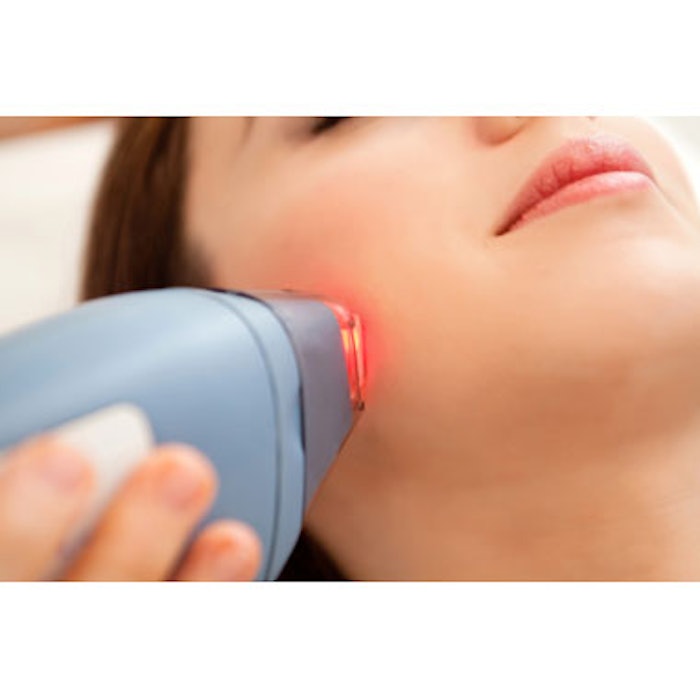 Laser-Assisted Delivery of Antioxidants Improves Postprocedure Healing