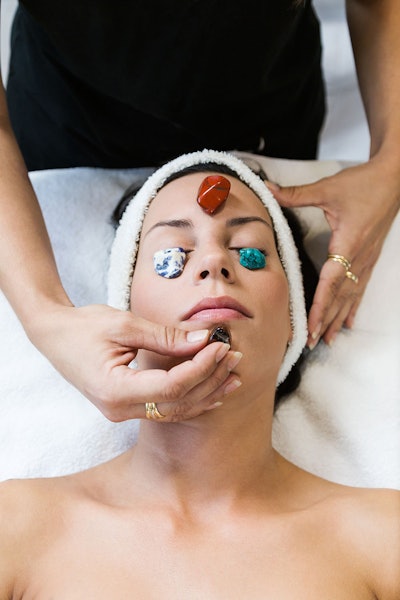 How to Perform a Gemstone Facial
