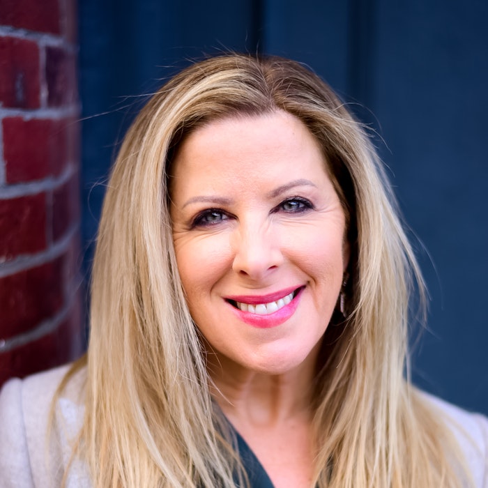 Amber Edwards headshot