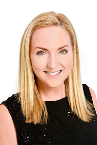 Ellen Bauer Headshot