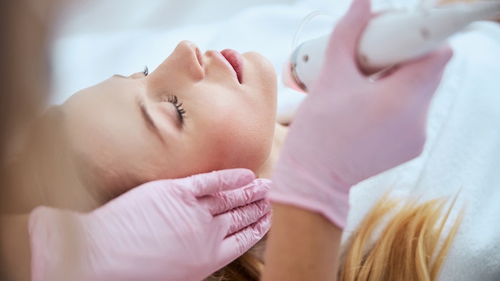 Dreamstime M 204365992