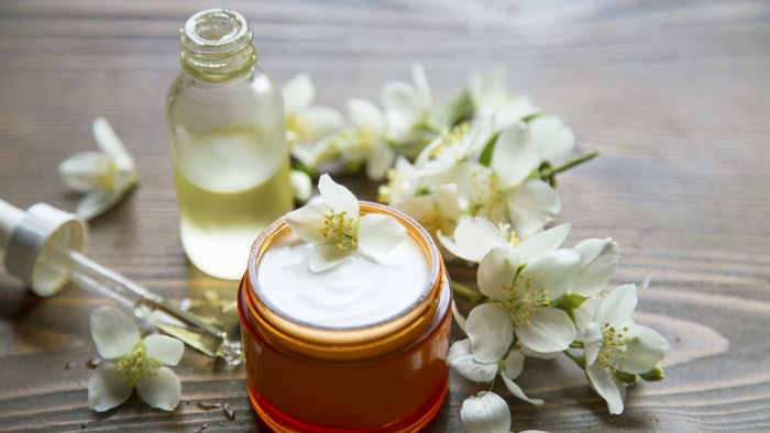 Dreamstime S 214335912