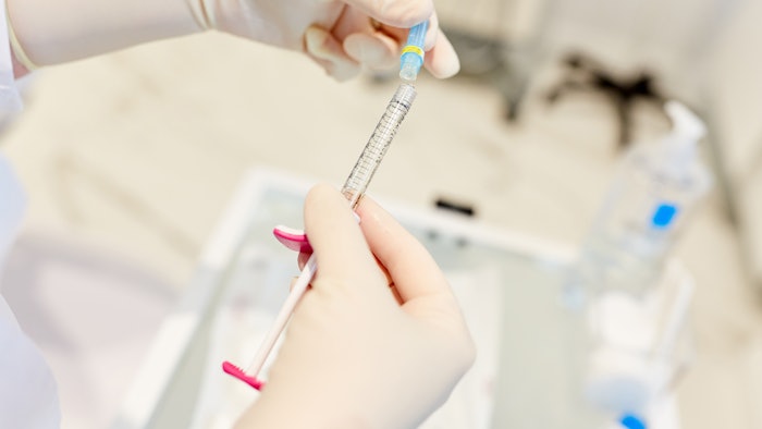Sodium thiosulfate cannot trans-arterially dissolve CaHA-based fillers.