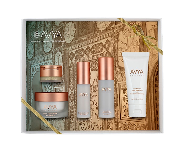 Avya Holiday 5 Pc Gift Set Love Your Skin (no Seal) Low Res