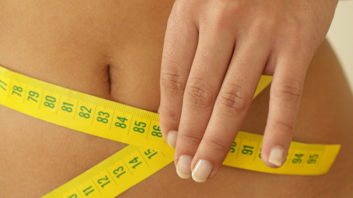 Four-to-six cycles of cryolipolysis administered in a single session reduced abdominal fat layer thickness by 46%.