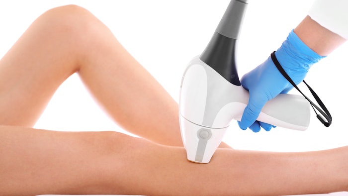 The patch blocked 97% of particles in alexandrite laser-induced plume.