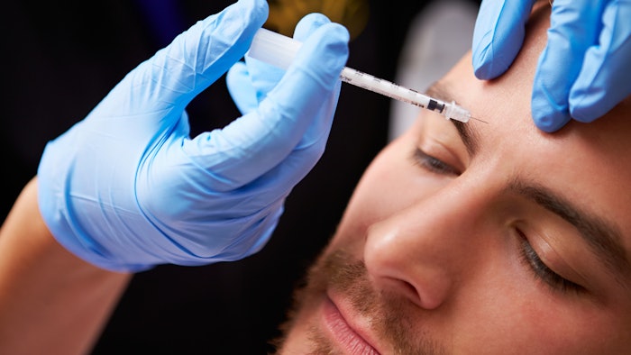 16 percent of patients experience a complication following botulinum toxin injections in the glabellar and forehead regions.