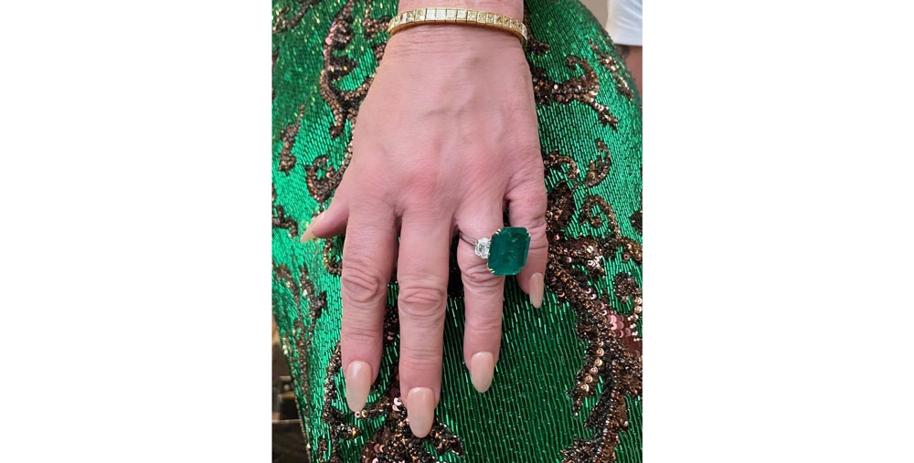 Jennifer Coolidge, nails by Emi Kudo