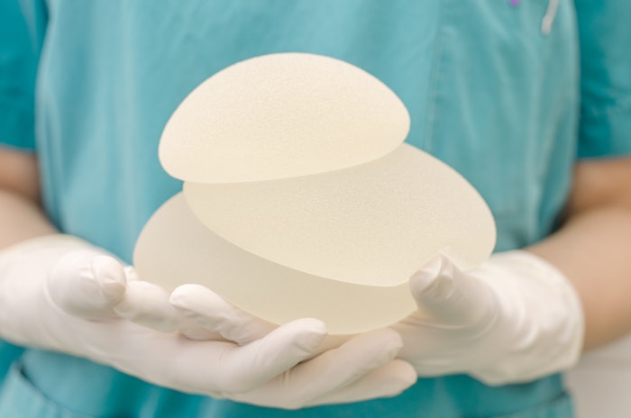 Warning for Squamous Cell Carcinoma & Lymphomas in Scar Tissue around Breast Implants