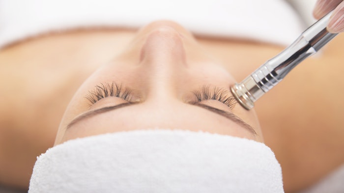 The American Cosmetic Association Starts Free Membership for Beauty Professionals