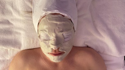 The Dynamic Resurfacing Gel Mask combines Elemis' patented Tri-Enzyme technology with Amazonian Acerola Cherry to encourage natural cell renewal without compromising natural pH levels, targeting the look of fine lines, superficial facial scarring and uneven skin texture.