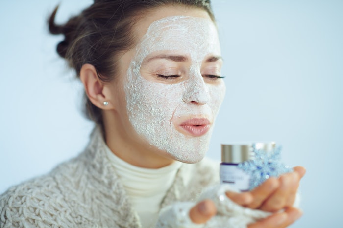 80% of readers say their clients enjoy seasonal treatment options! Here are six ways to attract clients with seasonal treatment options.