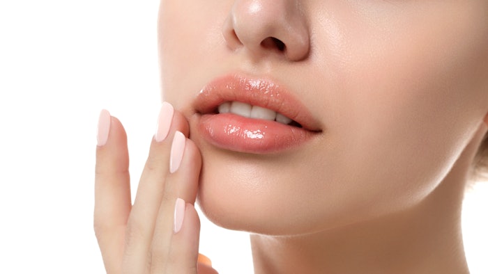 The ingredient is a clinically proven biomimetic filler that delivers bilayer-forming structures into the skin’s intercellular spaces, rebuilding the lipid matrix architecture.