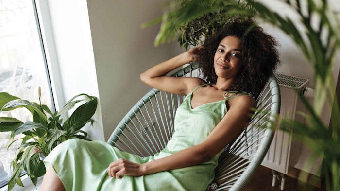 Plant stem cells have the ability to self-renew, which means they can create new stem cells to replace those that have been lost or damaged.