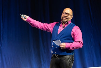 Givaudan senior perfumer Rodrigo Flores-Roux took the stage at WPC 2022 in Miami alongside Stephen Nilsen.