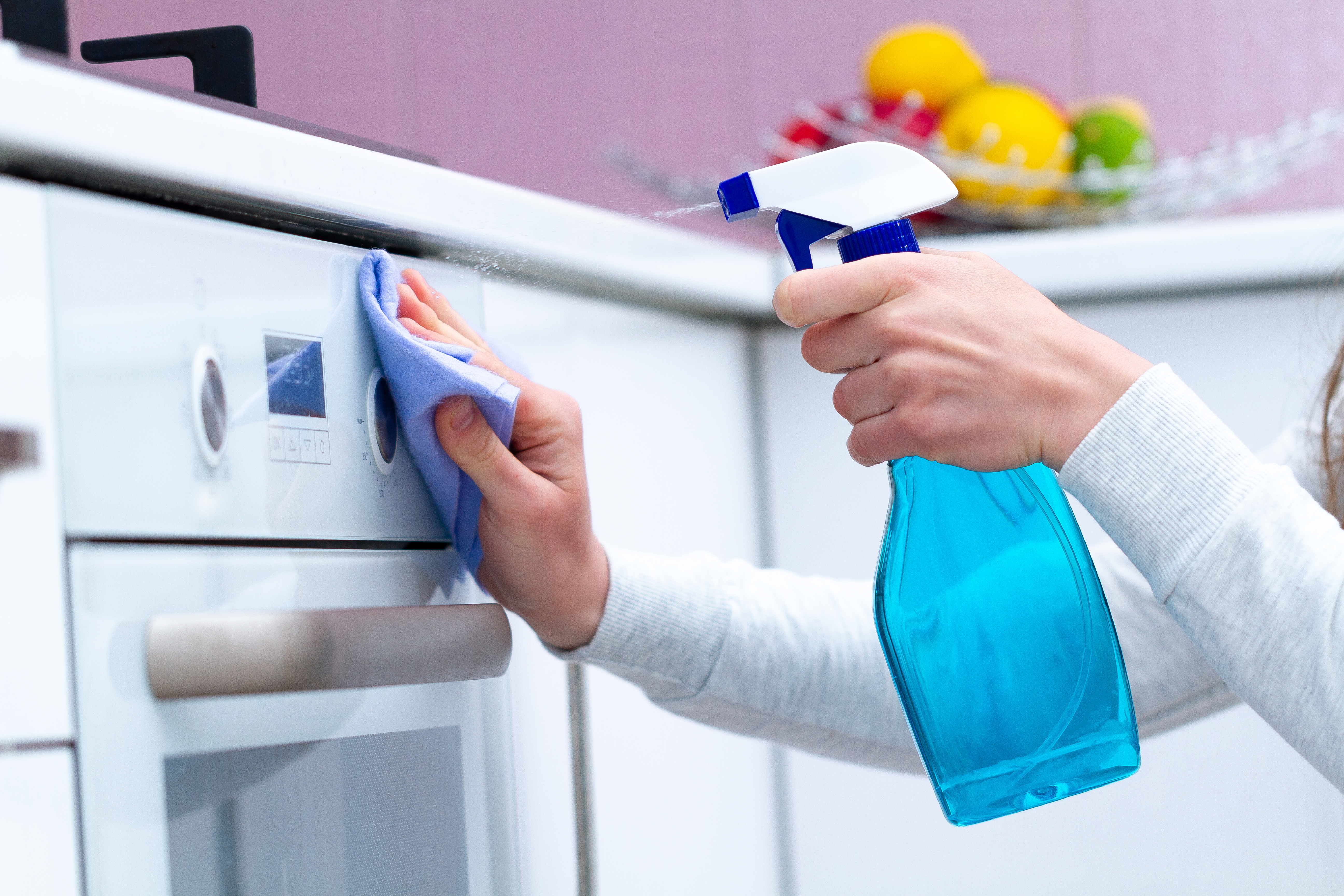 By incorporating Augeo&circledR; Clean Multi into cleaning formulations, it is possible to develop high-performing, safe, and sustainable products that address both consumer expectations and regulatory requirements.