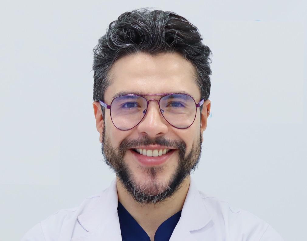Dr Juan Camilo