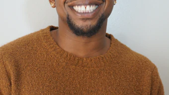 Golden Sweater Big Smile (1)